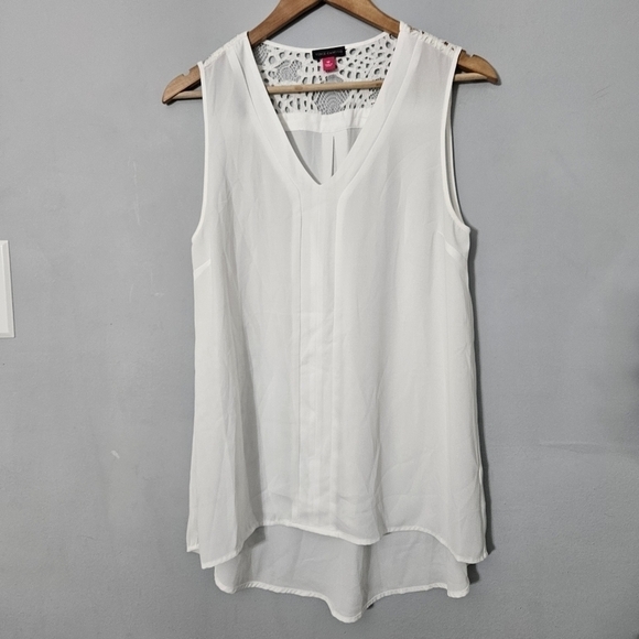 Vince Camuto Sleeveless Blouse Bundle - Picture 7 of 10